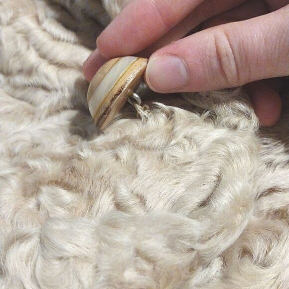 Women's Small? Short Curly Sheep/Lamb, Soft Sheepskin Fur Trench Coat, Unbranded - Picture 13 of 16